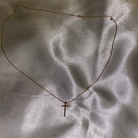 Swedged cross necklace 14k gold - Picture 6 of 12